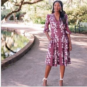 Gal Meets Glam Adelaide Floral Dress. EUC